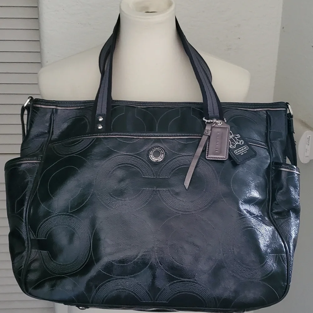 Coach Patent Leather diaper tote bag - Picture 7 of 16